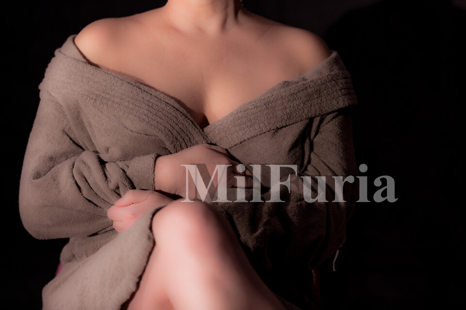 I'm your woman and this is a bit more than just a funny game - milFuria