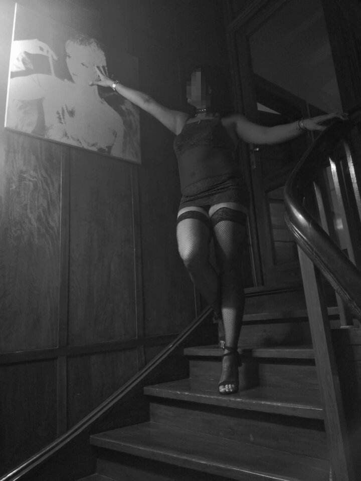 Tak sobie wędruje...a mój fotograf nie próżnuje  - papara84