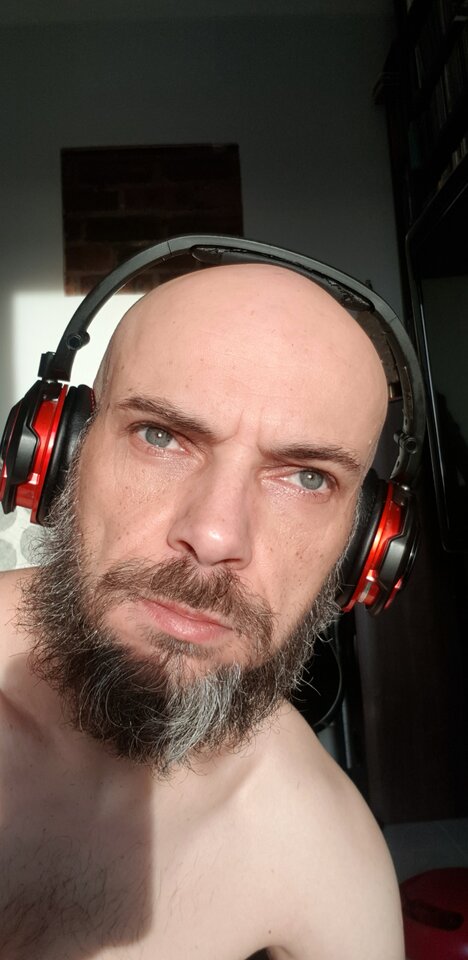 16087319028995095993498518759945.jpg - Glass76