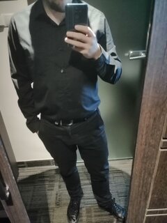 Koleżanka kiedyś stwierdziła, że seksownie mi w czerni :) To