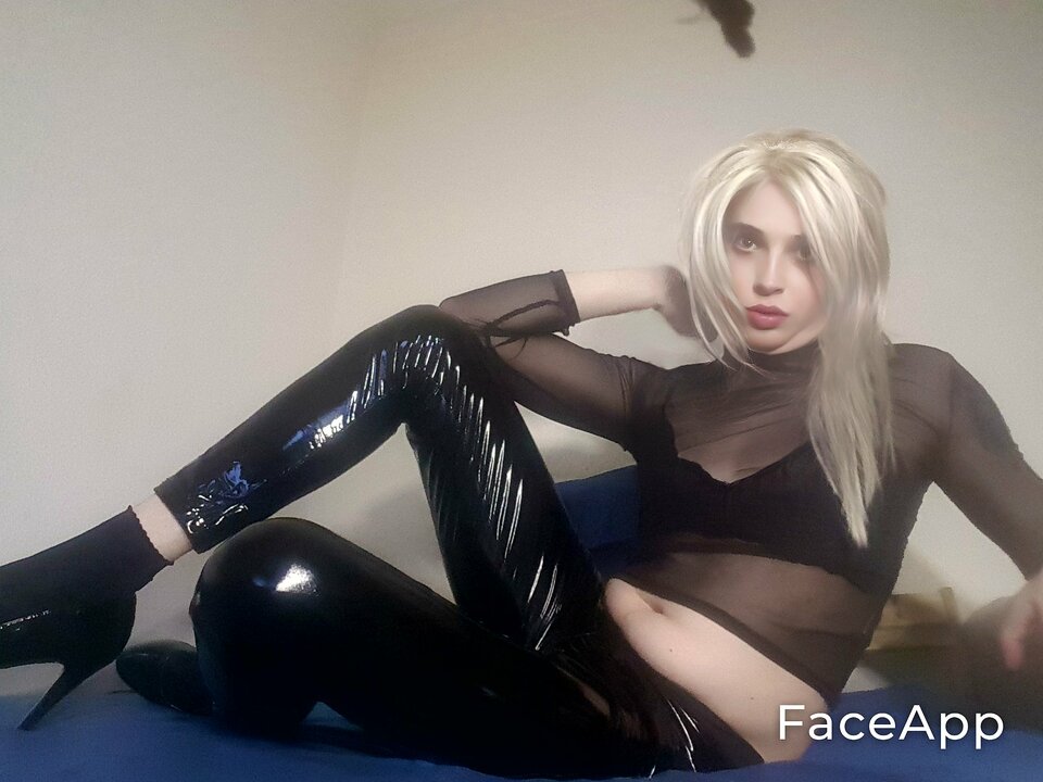 FaceApp_1609637119637.jpg - Transetka91