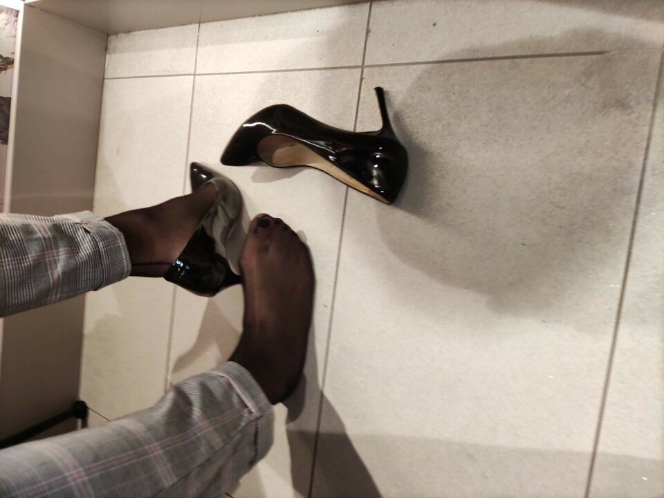 W przymierzalni 👠 - Kimi_Dodo