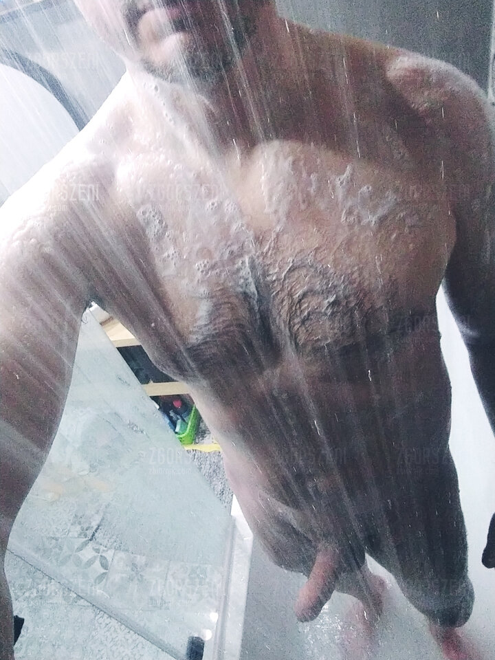 Shower.jpg - zgorszeni