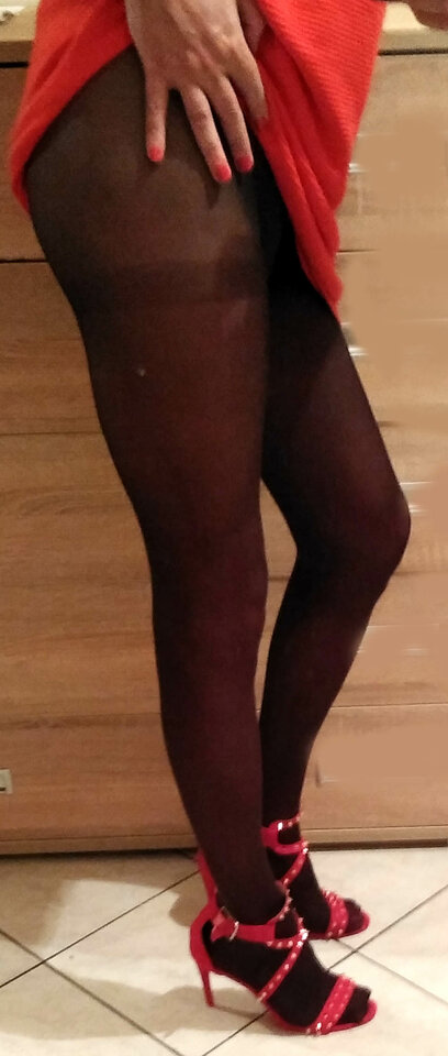 Lady_in_red.jpg - TransEwaUlegla