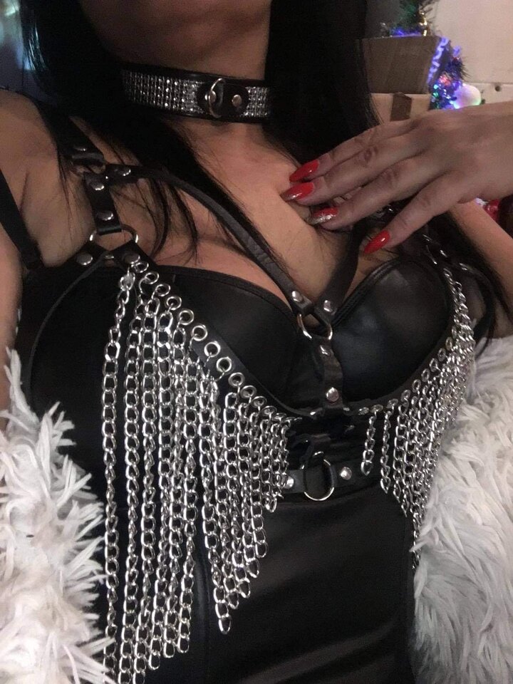 CB32E554-E0ED-4D71-A7CA-BC58870F70F5.jpeg - Anello