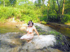 Kocham lato i moją małą dziką plażę