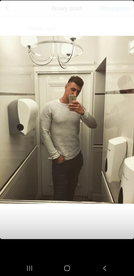 Screenshot_20210128-122223_Instagram.jpg - Homelessmilionaire