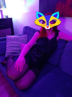 Odpowiedni strój na cywilna imprezę?