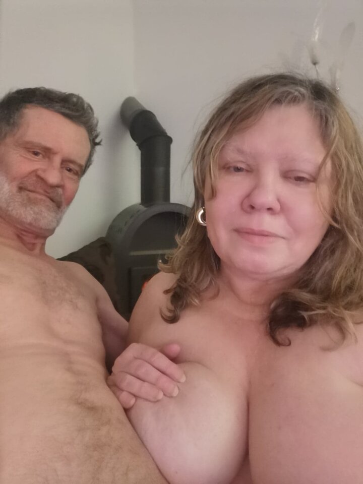 Sąsiadeczka i ja na zdjęciu wykonanym przez moją Żonę :) - dojrzali_para