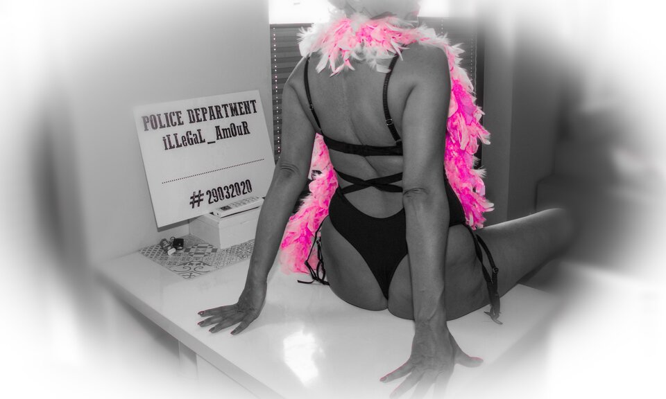 Twoja grzeczna dziewczynka 💕🔥 - ILLeGaL_AmOuR