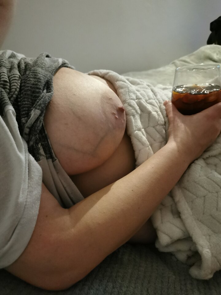 Upsssss maleństwo się pokazało - parka7576