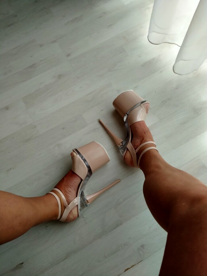 2021-03-14 07.26.38.jpg - MartinkaCross