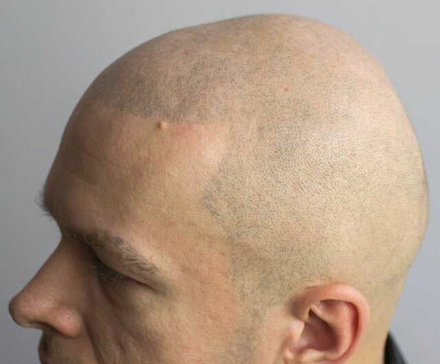 3F90CC30-51FA-4FF6-8567-A73BBE05BA97.jpeg - Trzymajacy