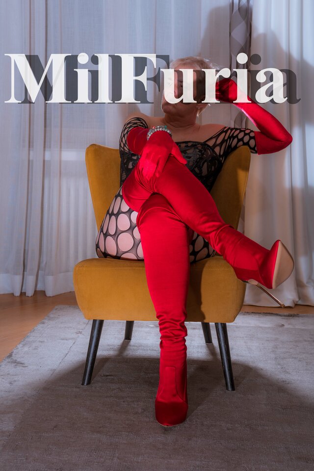 Chwila Refleksji dla Niej - milFuria