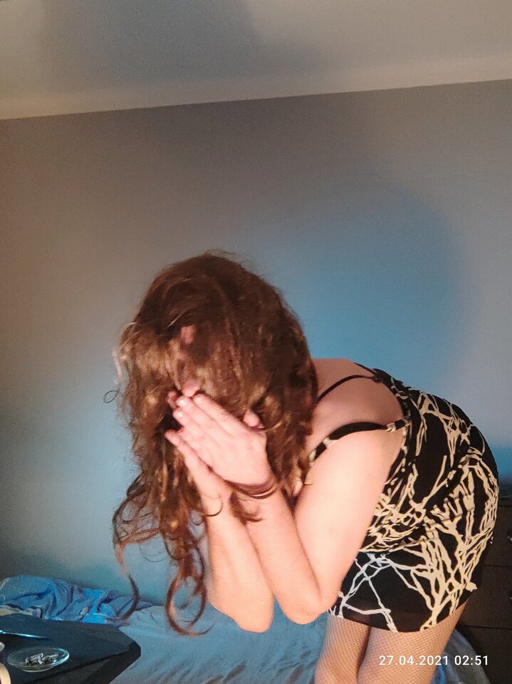 IMG_20210427_025131_TIMEBURST5.jpg - juliadada