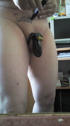 P cwelik w klatce czystości podczas pisania SissyBoy 15.05.2021 g.13.06.jpg