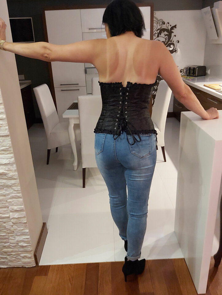 Dupka w jeansach..jpg - Tlc75