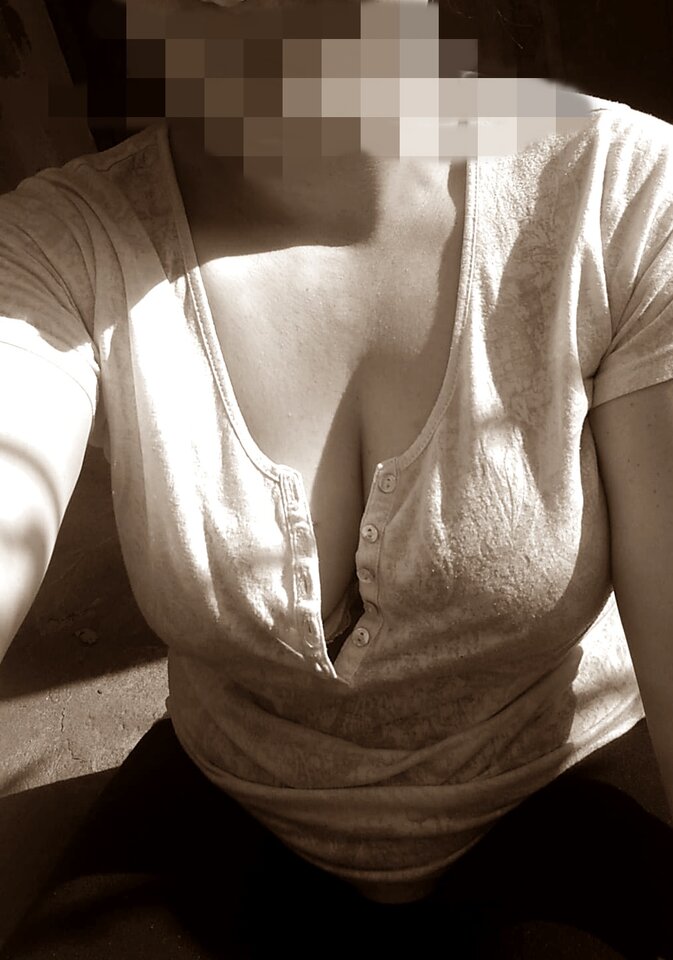 upssss.... guziczki się rozpięły :)  - seksualni8887