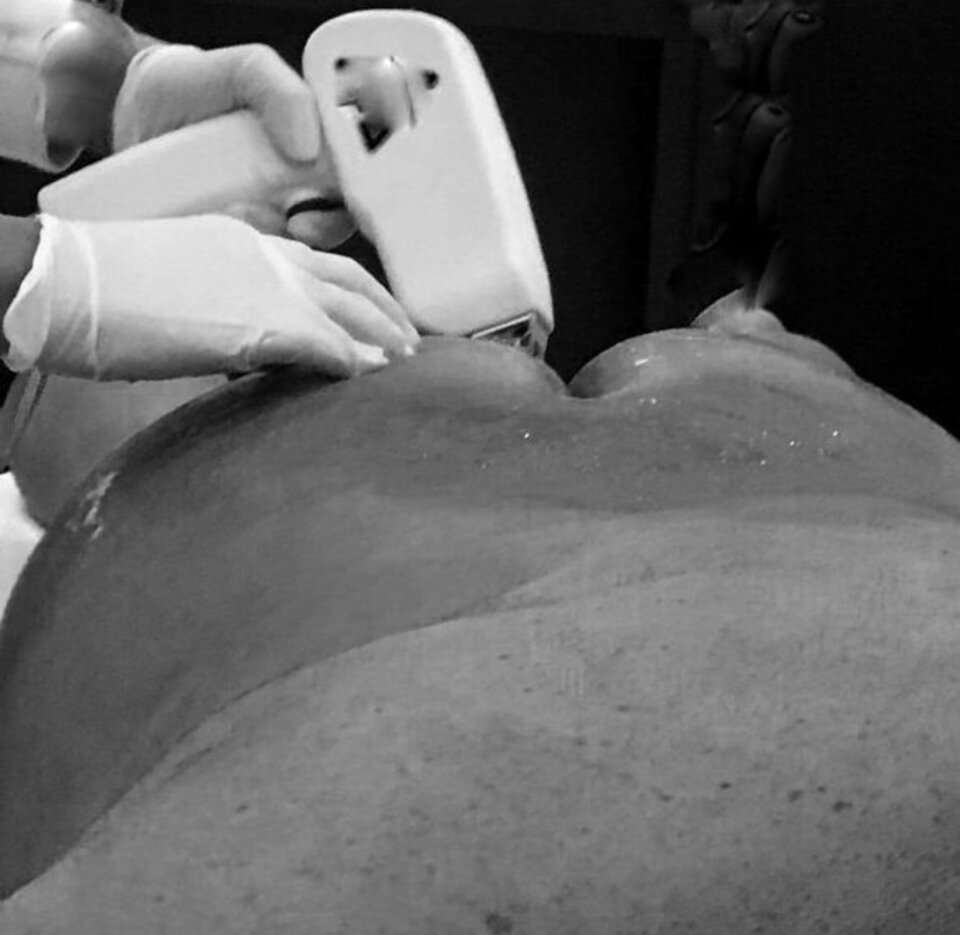 F5F49500-2A7B-46DE-8497-799A6D44BEED.jpeg - SwingersBeautyWawa