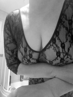 Podniecająca natura kobiecego ciała często działa eksplozywn