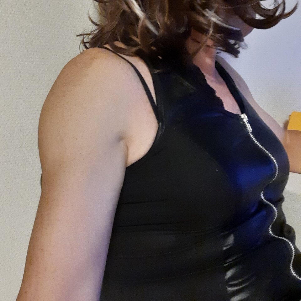 16256023679044395693930629276380.jpg - Palciusia