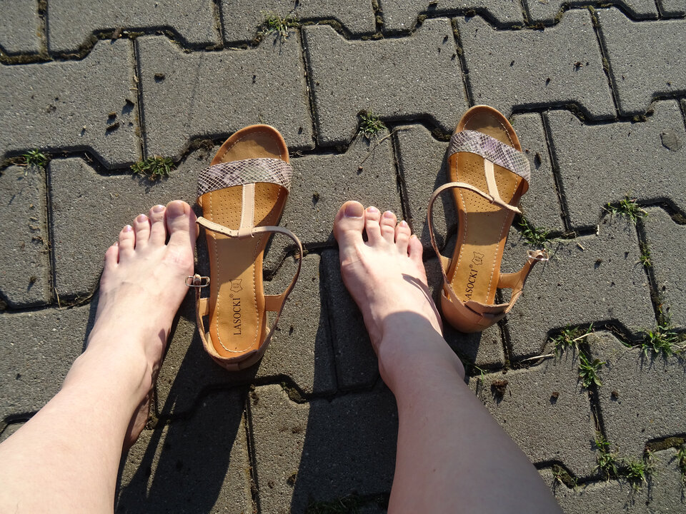 Czas opalić nogi  - zaneta201990