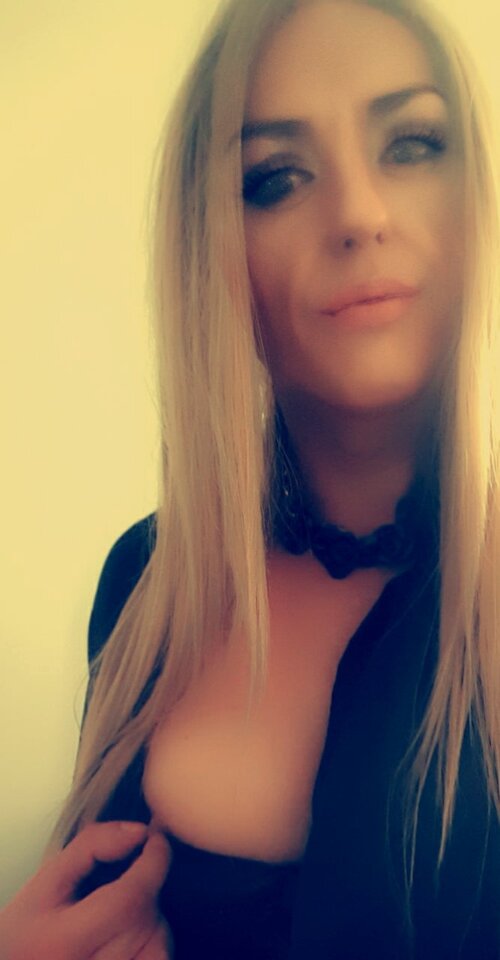 Snapchat-751559801.jpg - KarolinaShemale29