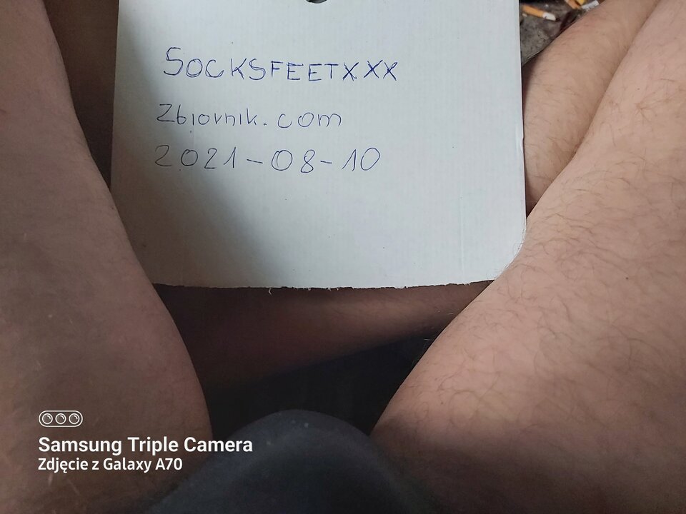 20210810_062337.jpg - Socksfeetxxx