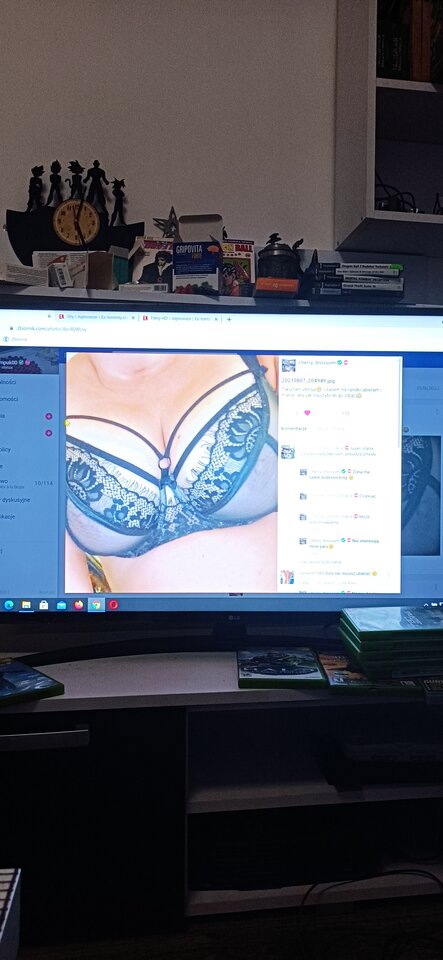 Na dużym ekranie.jpeg - cherry_blossom