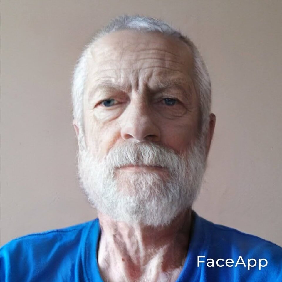 FaceApp_1582625214544.jpg - Pawel01051