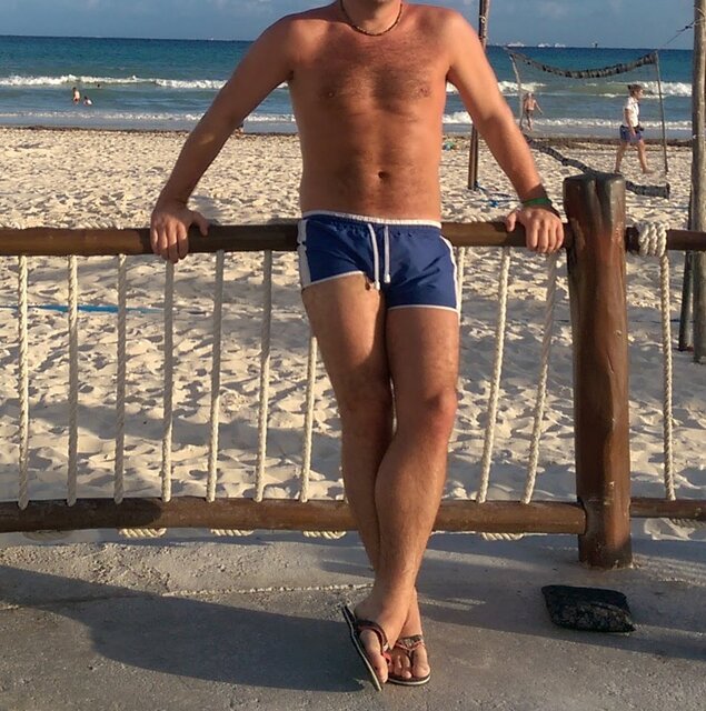 2C294362-818F-4F18-9BE8-53809E69E699.jpeg - JB8085