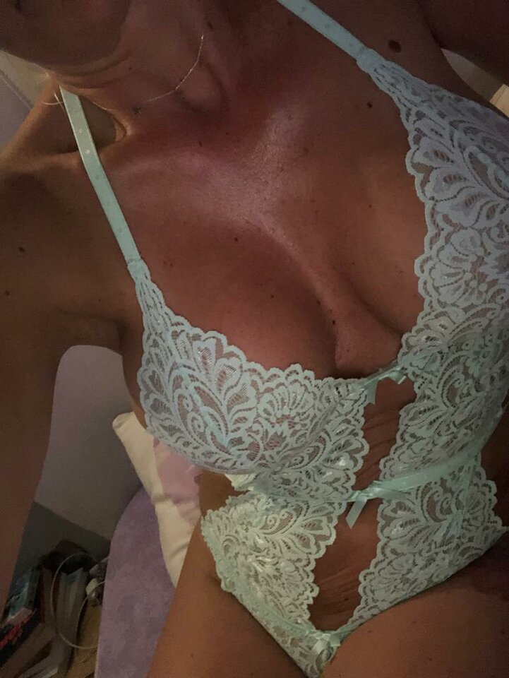 FB2CADAA-E928-4519-AE58-93CBD51548B4.jpeg - Ewelahot