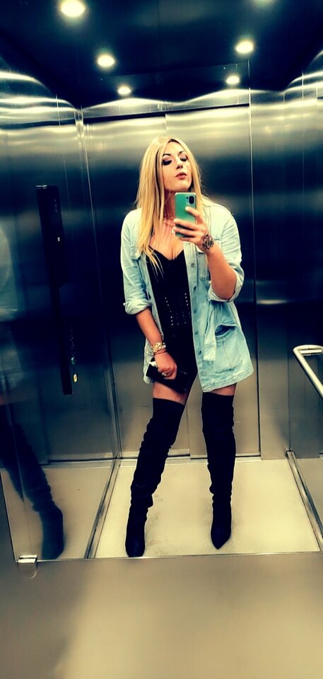 Snapchat-408426815.jpg - KarolinaShemale29