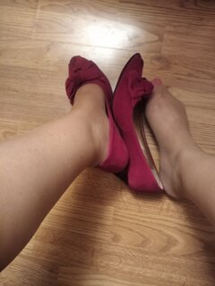 W czerwonych pantofelkach