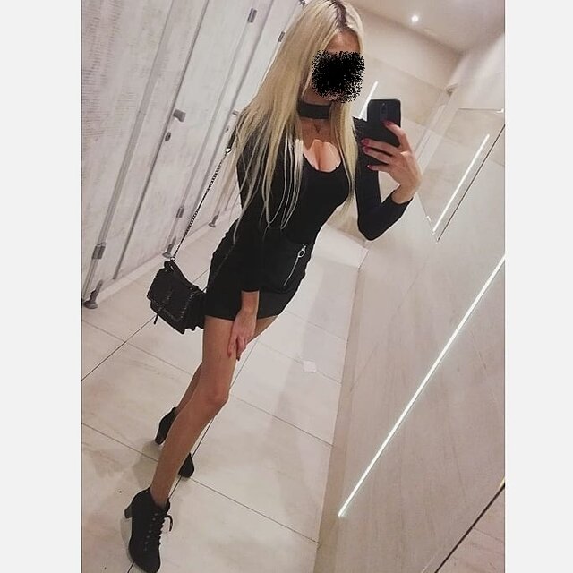 y.jpg - striptizerka99