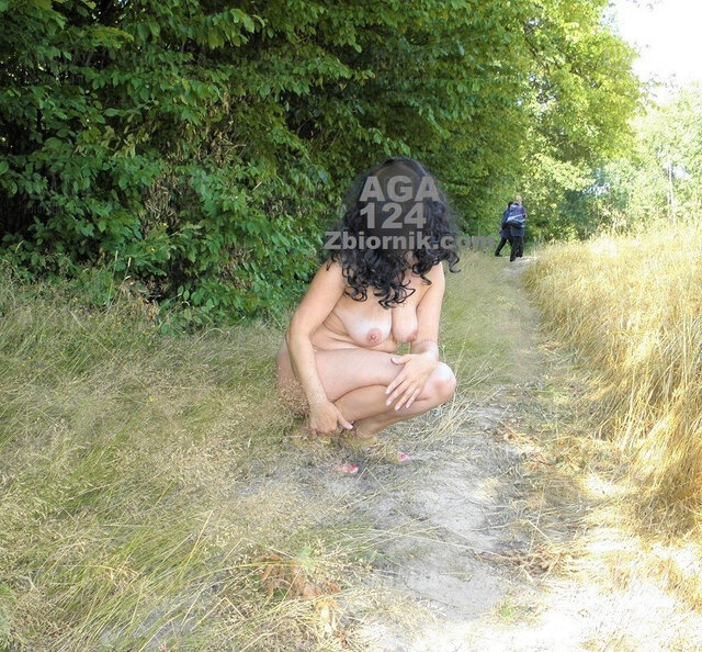 Przyłapana przez przypadkowych ludzi - aga124
