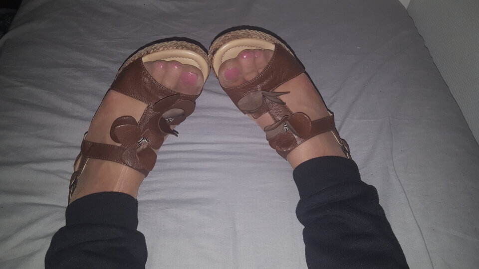 20200224_031501.jpg - Pantyhose1122