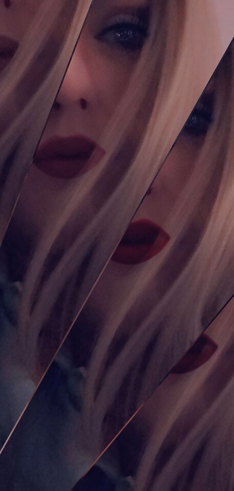 Snapchat-929694167.jpg - KarolinaShemale29