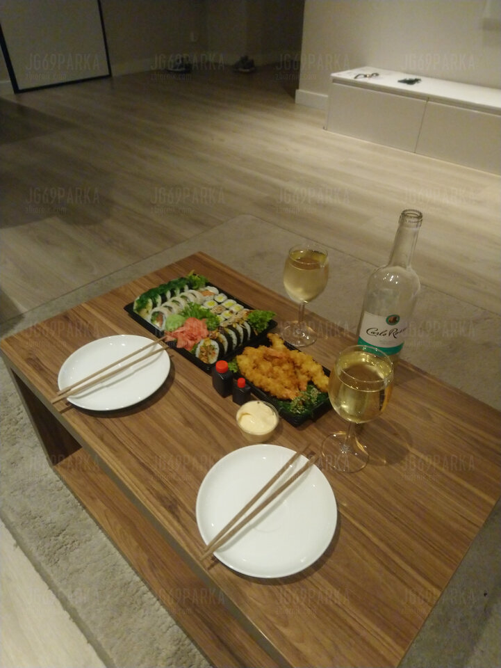 Kolacja w stolicy - JG69parka