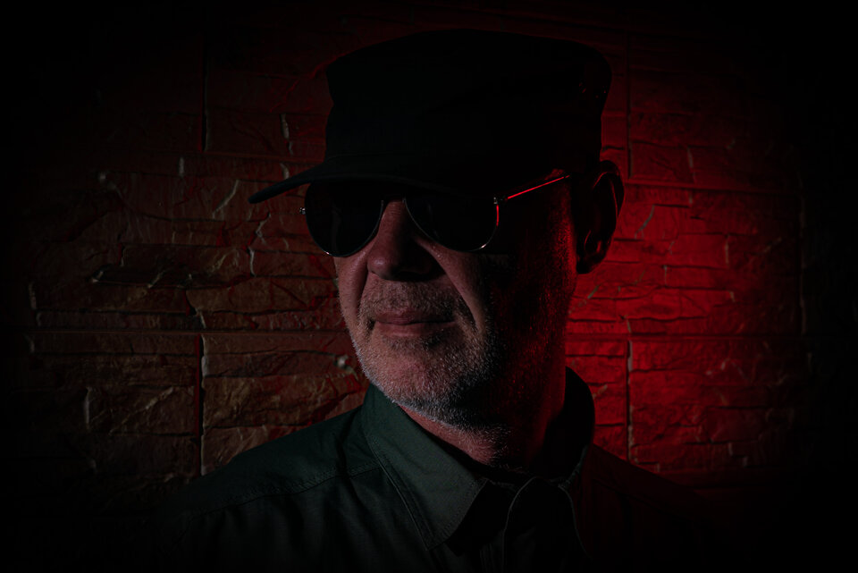 FLASH IN THE NIGHT - mystic