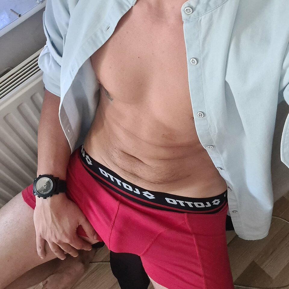 Wspólny wieczor cam2cam. ? Bo zawiewa nudą a chętnie bym popa - Niedoceniany321