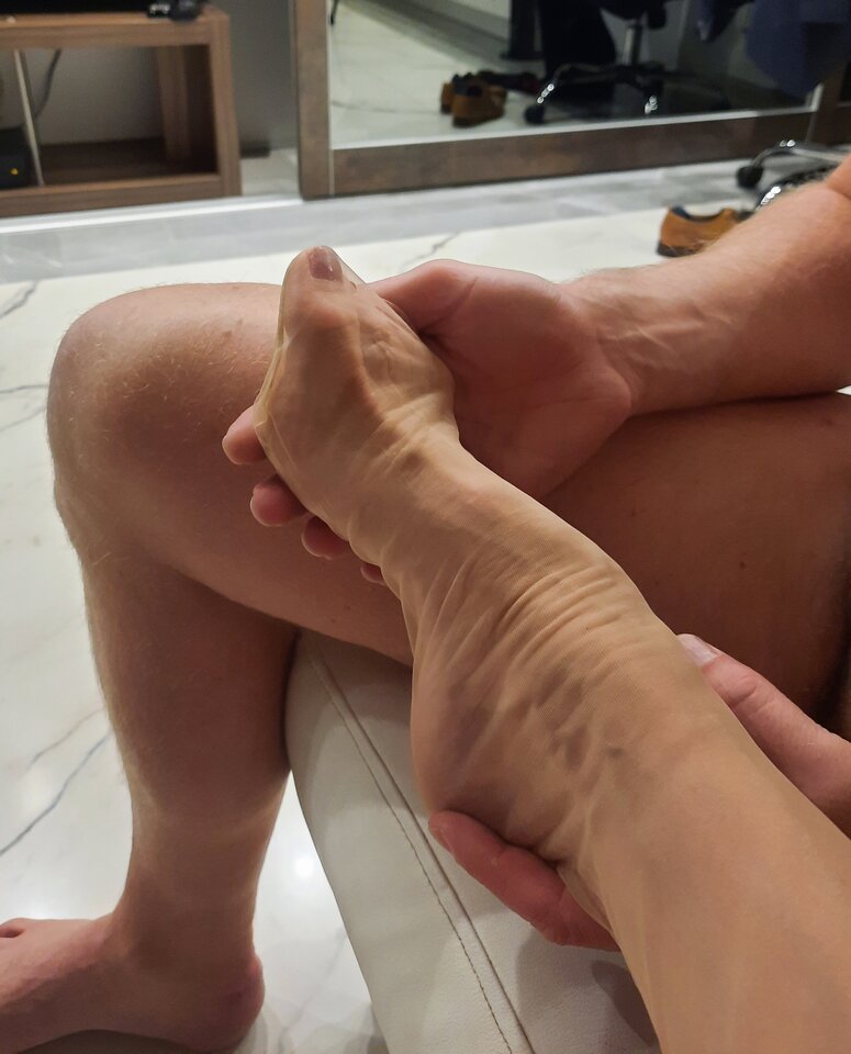 Stópki w nylonach... - MadameKate