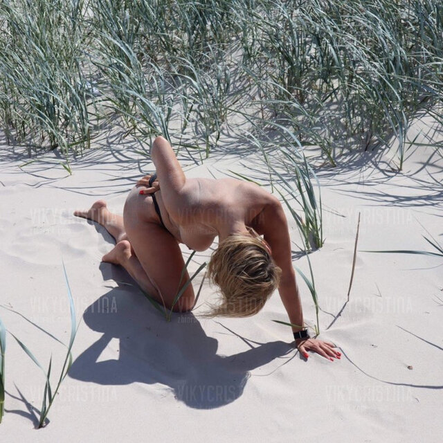 218088574_350561076622954_4280745862486234866_n.jpg - VikyCristina