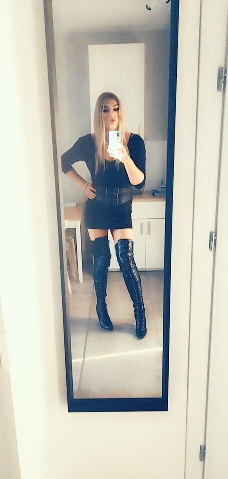 IMG_20211006_105424.jpg - KarolinaShemale29