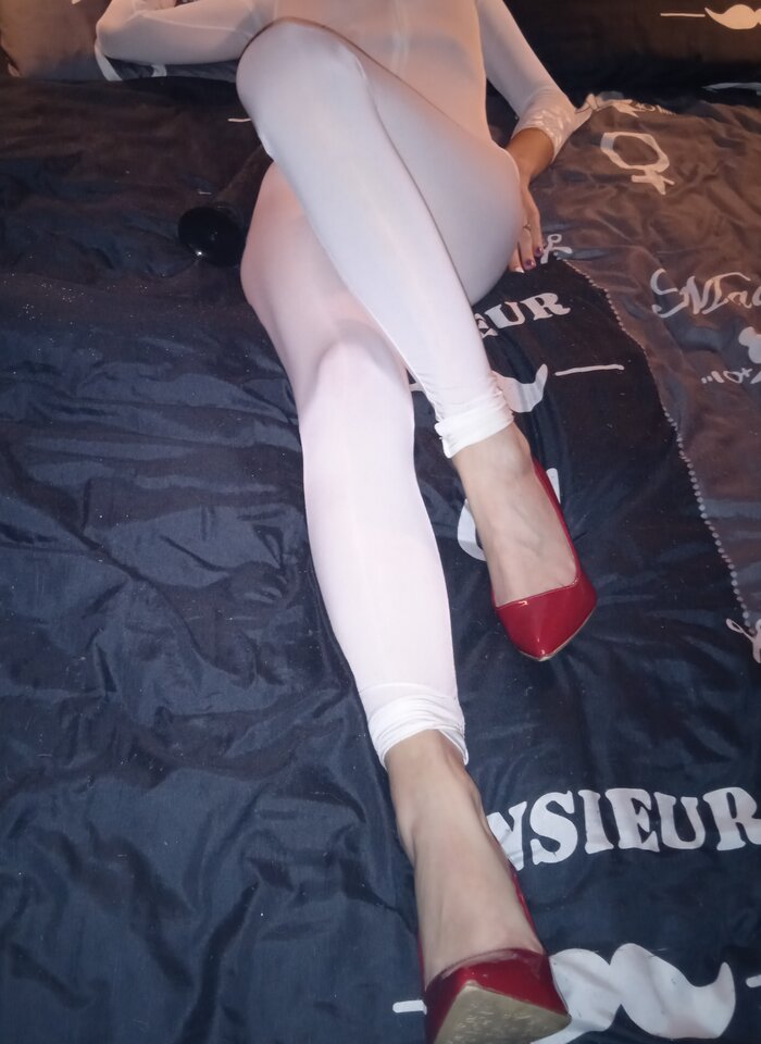 Ach te nogi... - TajemnicaIzaury