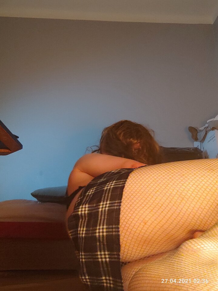 IMG_20210427_023541_TIMEBURST9.jpg - juliadada