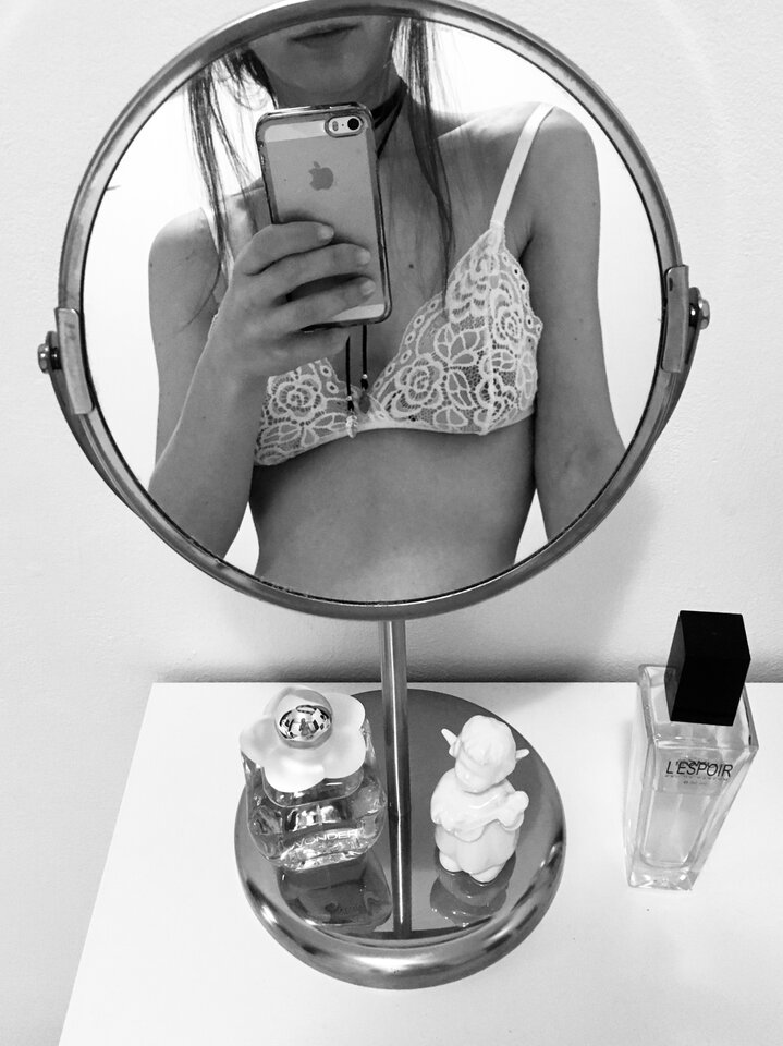 D8AD0F1D-6F6F-458D-A377-DE0D23732E7F.jpeg - Blackberry_girl