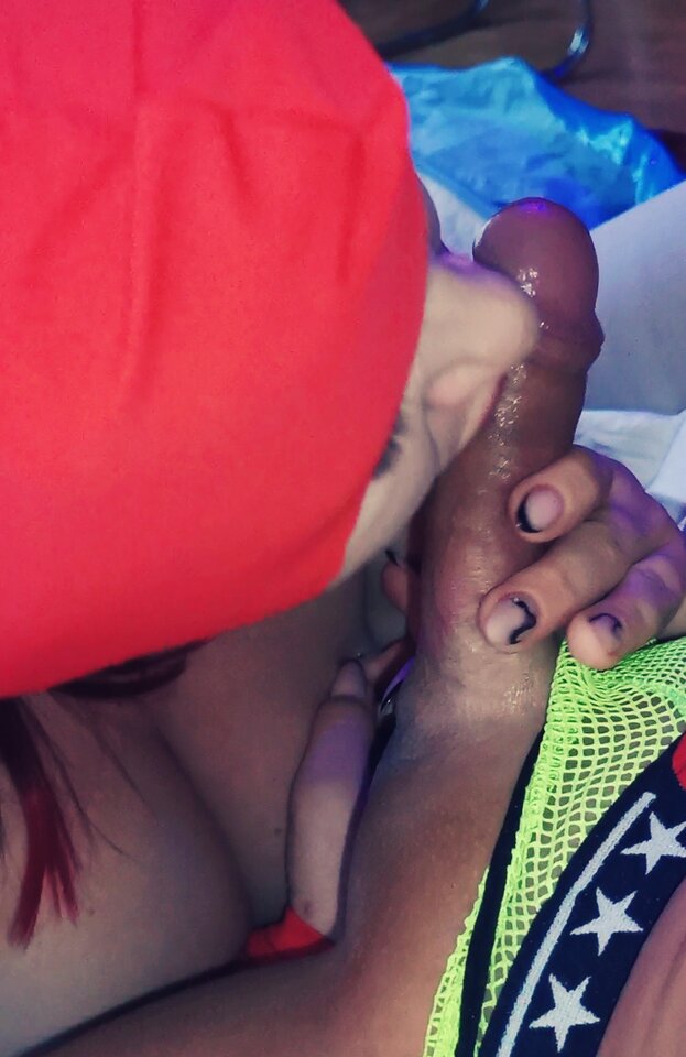 Videoframe_20211024_044739_com.huawei.himovie.overseas_edit_2876 - xDadanddaughter