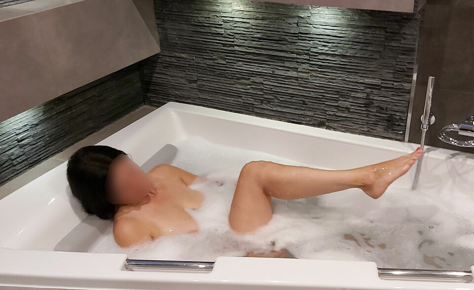 Nóżka w piance..jpg - Tlc75