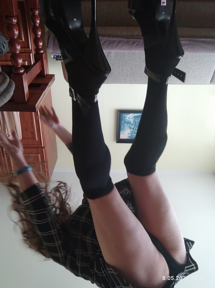 IMG_20210508_184230_TIMEBURST6.jpg - juliadada